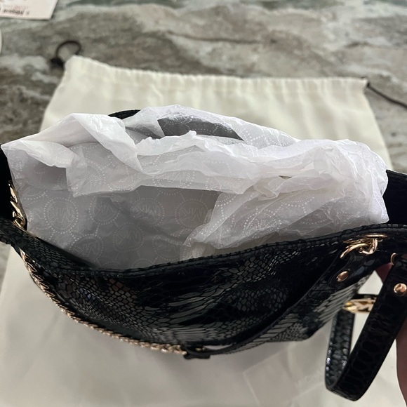 Michael Kors Jet set medium snakeskin handbag - Picture 5 of 10